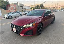 نيسان ألتيما